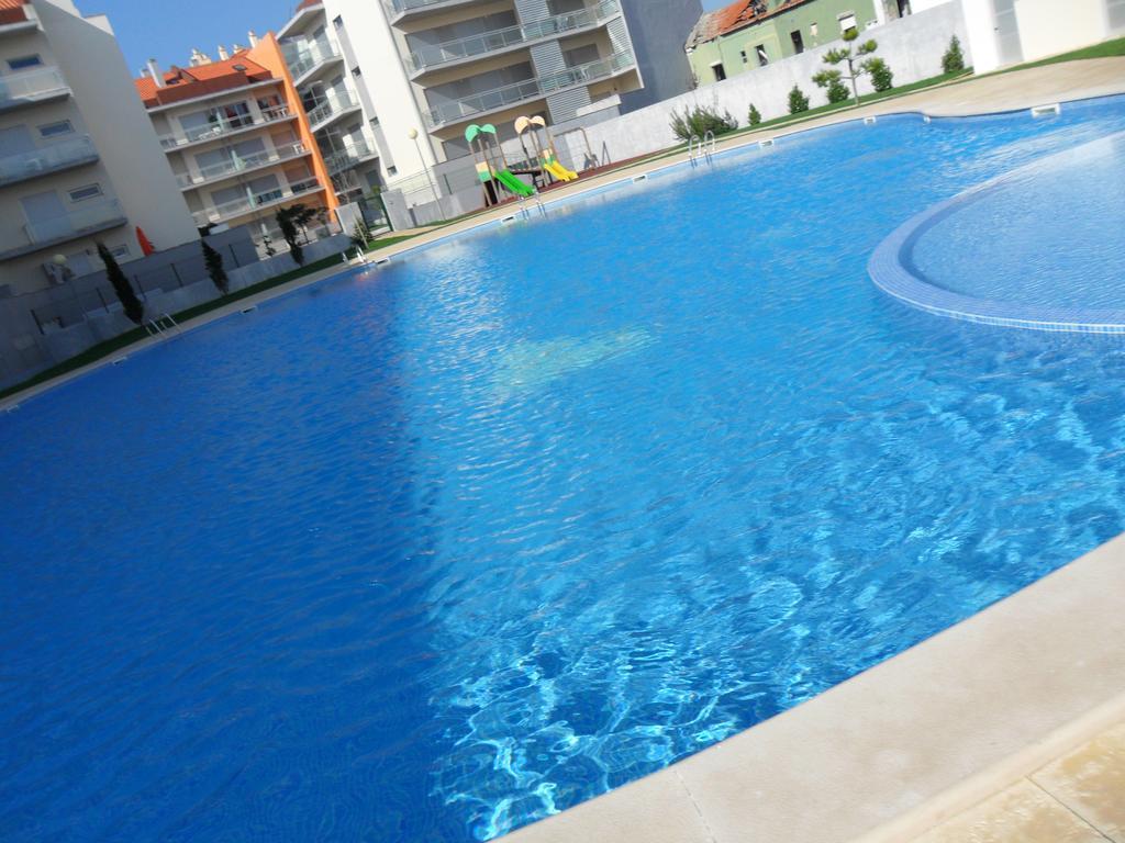 Alojamentos Campo & Mar - T1 Com Piscina Apartment São Martinho do Porto Exterior foto